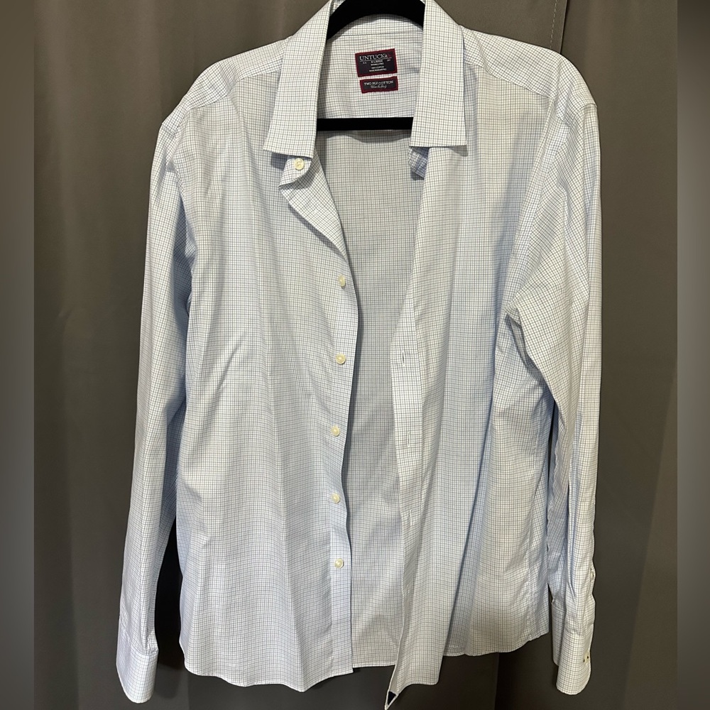 Men’s UNTUCKit Shirt Size XL